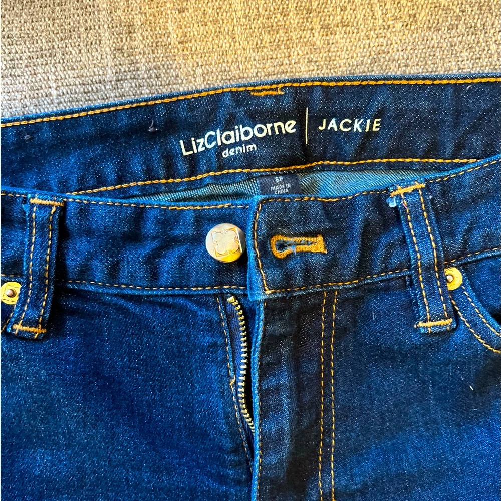 Women's Liz Claiborne "Jackie" Dark Wash Denim Jeans Size 6 Petite